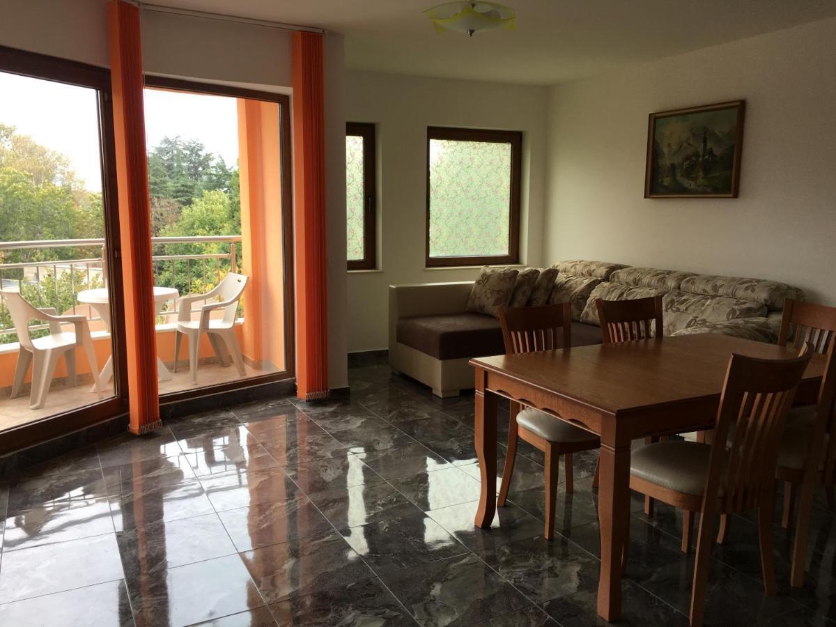 Excelsior Apartment