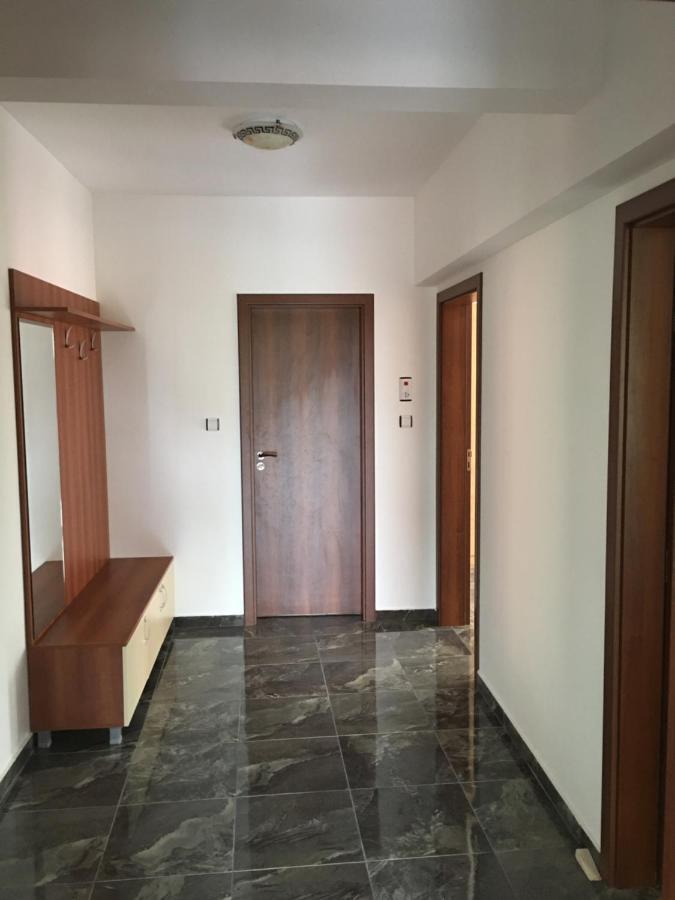 Excelsior Apartment *